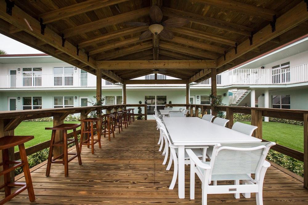 桑德克海滩公寓式酒店 波因顿海滩 外观 照片